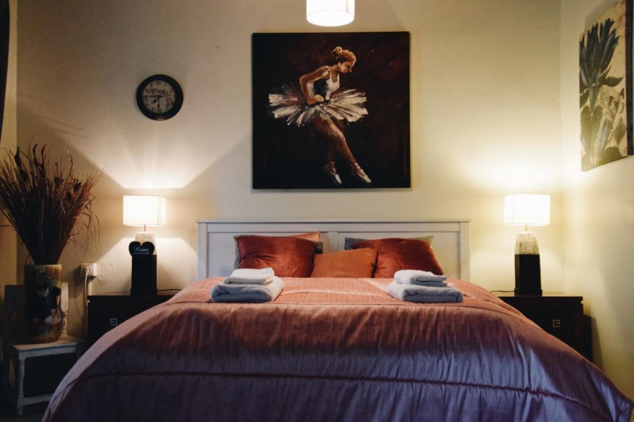 Ontika Boutique Guesthouse ภายนอก รูปภาพ